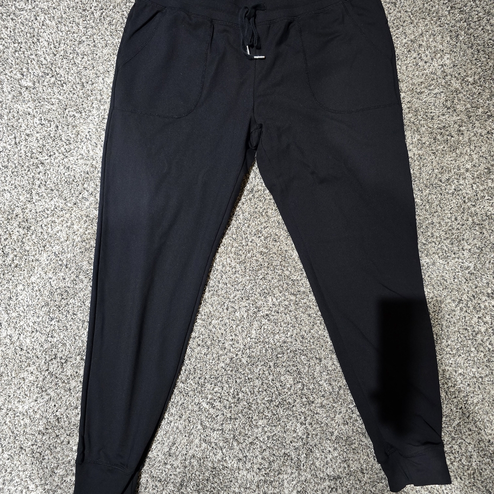 ZYIA Unwind Black Joggers